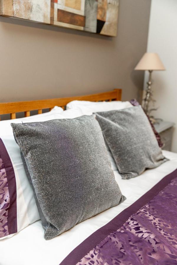 Two Bedroom Apartment Within Walking Distance To City Centre Единбург Екстер'єр фото